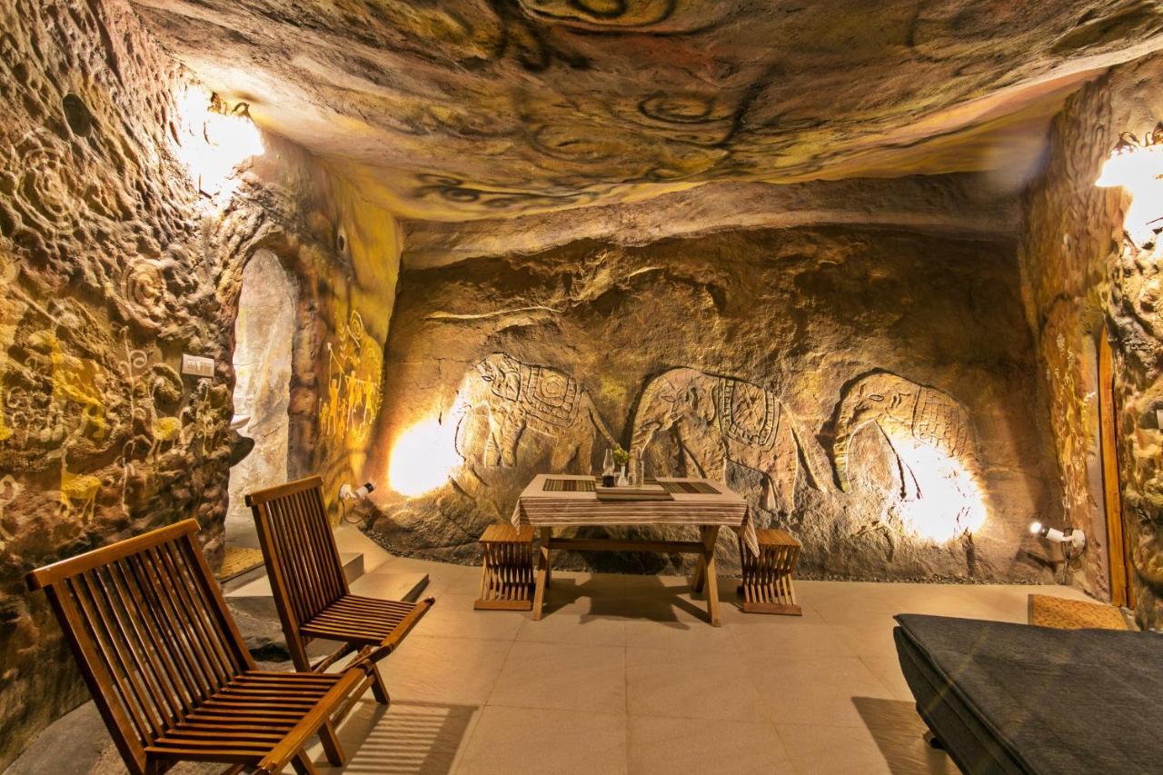Rockville Wayanad Otel Sultan Bathery Dış mekan fotoğraf